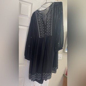 Black simple dress